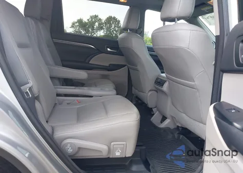 2017 Toyota Highlander Limited z USA, uszkodzony, nr VIN 5TDDZRFH2HS443476